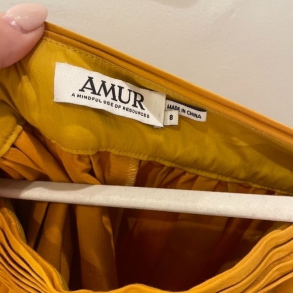 AMUR Tami Pleated Skort Shorts Turmeric Gold size 8 - Picture 8 of 16